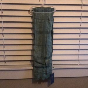 Universal Thread Scarves